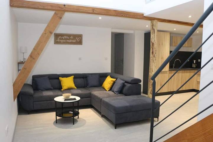 Gîte pour 8 personnes, avec Terrasse et Jardin