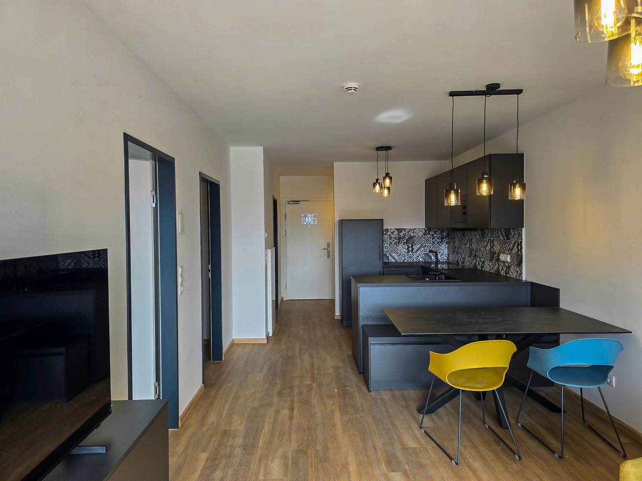 Ganze Wohnung, Modernes Apartment im Zentrum von Jenbach in Jenbach, Bezirk Schwaz