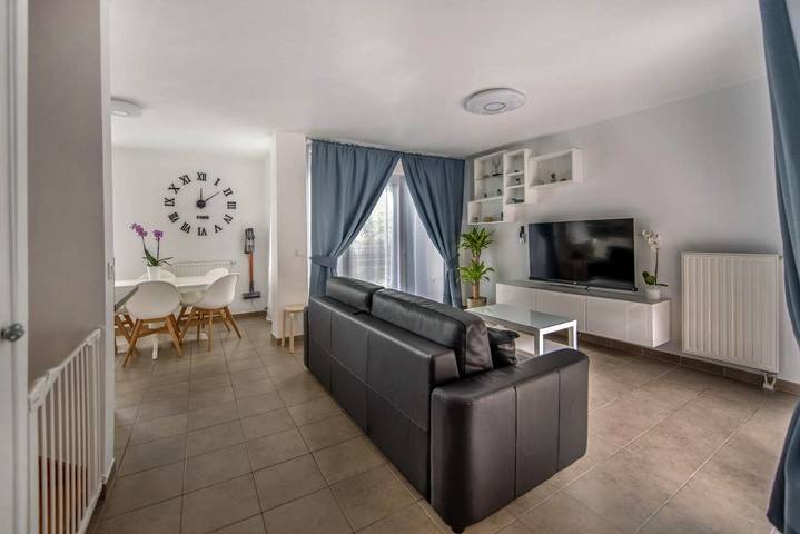 Gîte pour 10 personnes, avec jardin et vue, animaux acceptés à Athis-Mons - 4