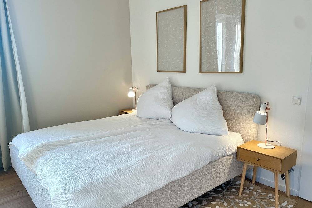 Ganze Wohnung, Sonnendeck Suite, zentral & ruhig, Sonnendeck Suite, zentral, ruhig mit Parkplatz in Bad Rothenfelde, Metropolregion Bremen-Oldenburg