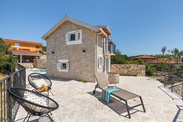 Villa for 4 people, with balcony in Marina