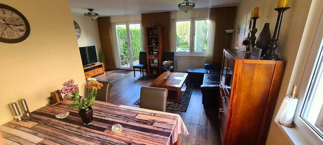 Four-Bedroom House in Lichtenrade Berlin, Berlin