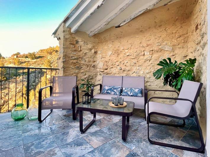 Casa rural para 6 personas, con Balcón además de Terraza y Vistas en Condado de Cocentaina