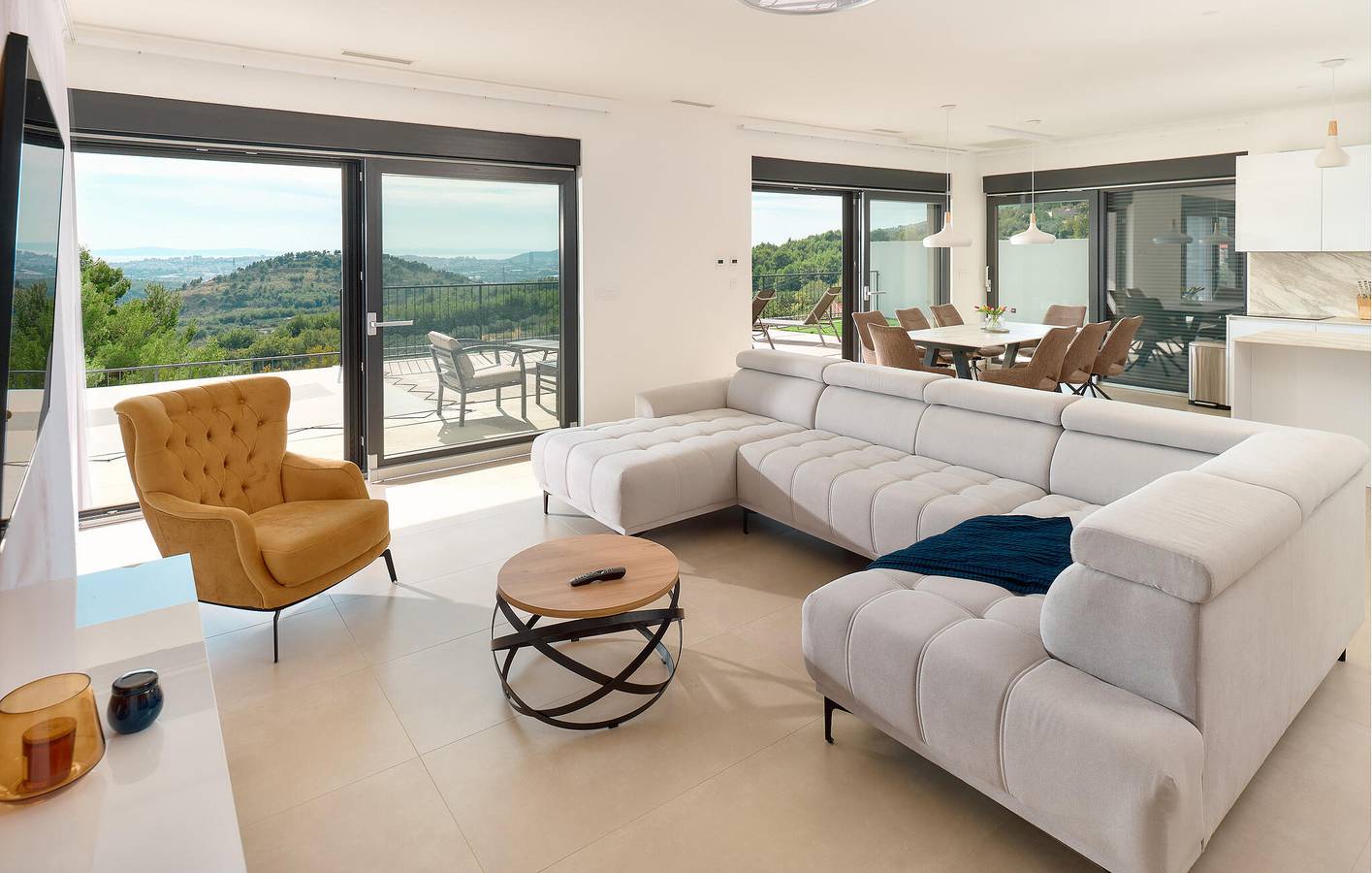 Feriehus for 8 personer med terrasse in Klis, Split-Dalmatia