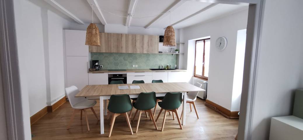 Gîte pour 10 personnes, avec terrasse