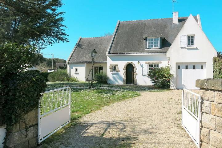 Ferienhaus für 9 Personen, mit Terrasse und Garten - 1