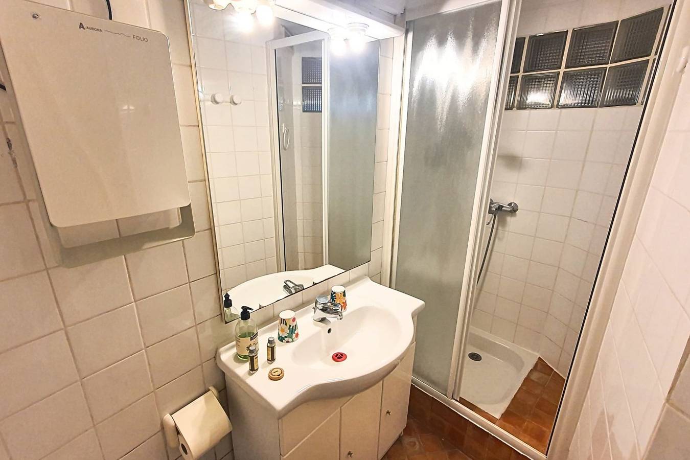 Entire apartment, Atypical apartment at the Montée du Jerzual  in Dinan, Dinan region