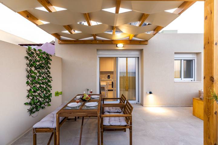 Ferienwohnung für 2 Personen, mit Whirlpool und Terrasse in Heraklion - 3