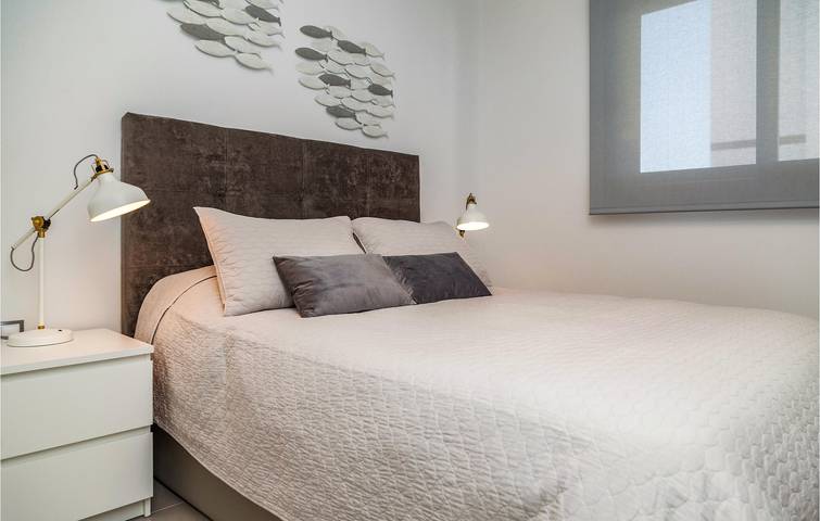 Ferienwohnung für 6 Personen, mit Terrasse und Pool in Santa Pola - 4