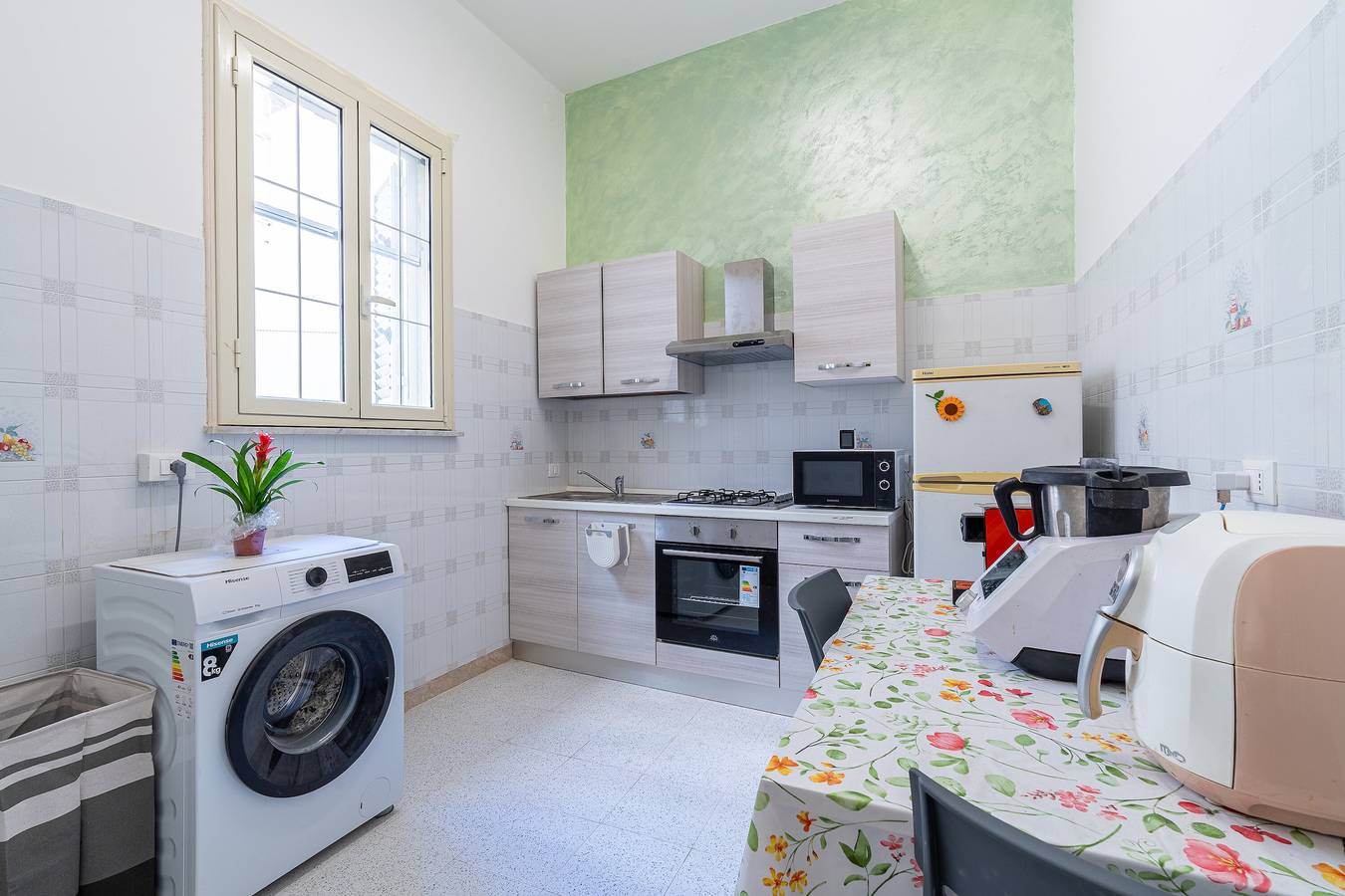 Appartement entier, Appartement 'Alabostreet51' avec terrasse privée, Wi-Fi et climatisation in Augusta (Sicile), Augusta (Commune)