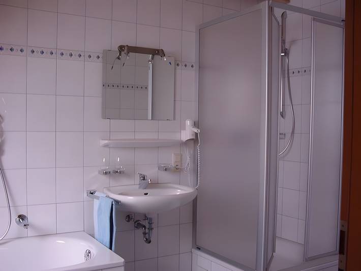 Chambre 'Doppelzimmer' avec terrasse partagée et Wi-Fi in Oberprechtal, Elzach