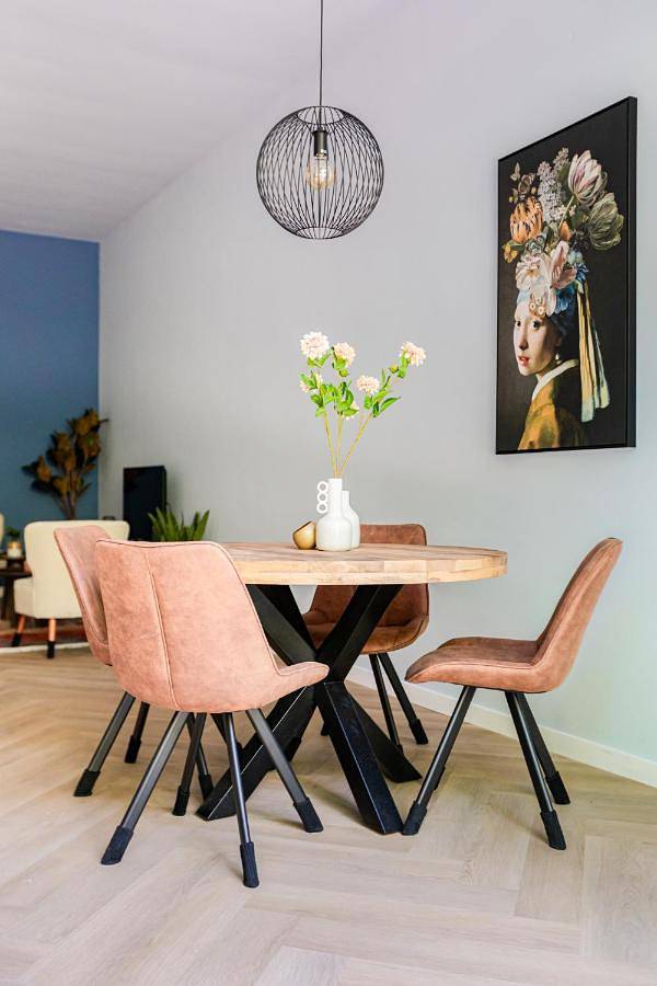 Geheel appartement, Two-Bedroom Apartment in Amsterdam Oost, Nederlandse kust
