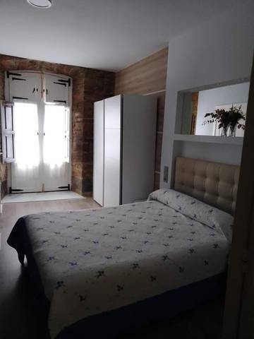 Hôtel pour 2 personnes, avec balcon et vue à Tolosa