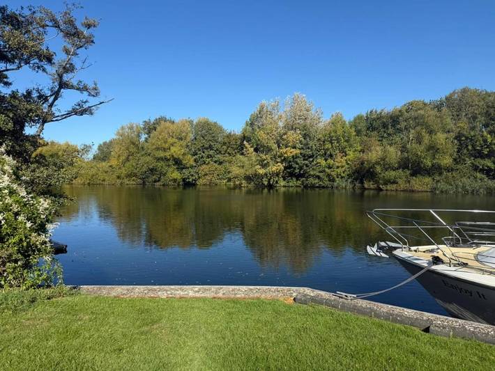 Bateau pour 4 personnes, avec jardin et vue dans Bray - 2