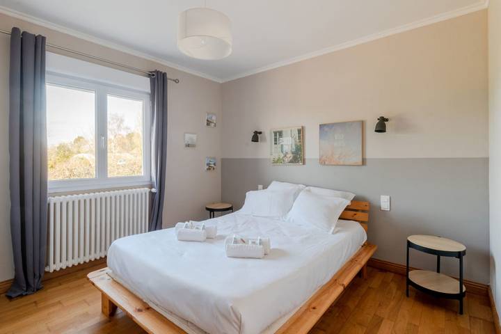 Location de vacances pour 6 personnes, avec terrasse et jardin à Ploubalay - 4