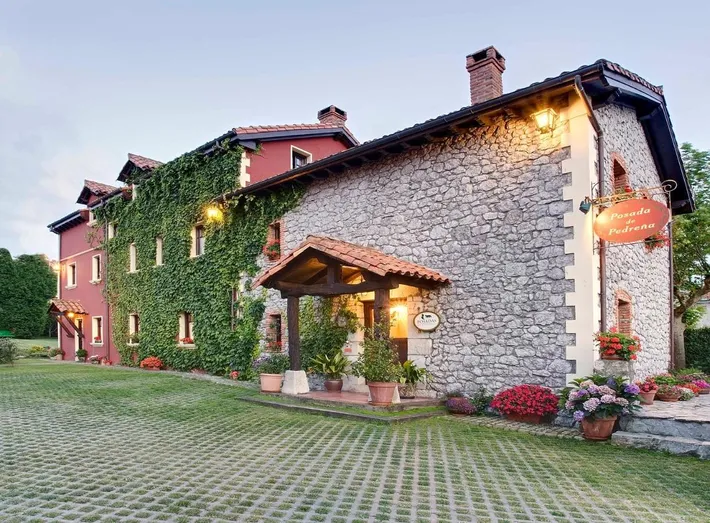 Hotel for 2 people, with garden and view - 1