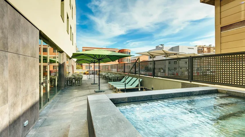 Hotel para 2 personas, con piscina, Se admiten mascotas - 1