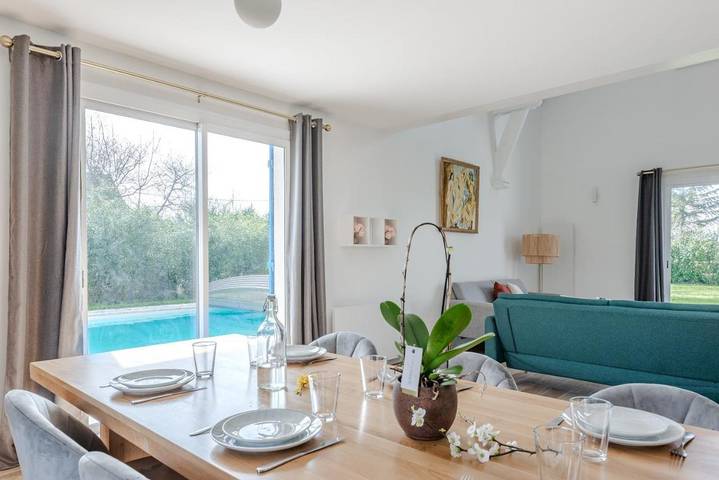 Location de vacances pour 10 personnes, avec vue ainsi que jardin et piscine à Chalifert - 3