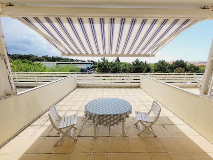 Gîte pour 3 personnes, avec terrasse dans Office De Tourisme De Mimizan