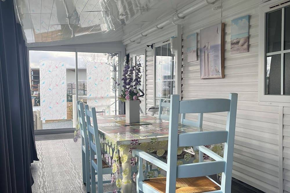 Mobil Home au Jardin du Canal de Ouistreham Riva Bella in Ouistreham, Caen region