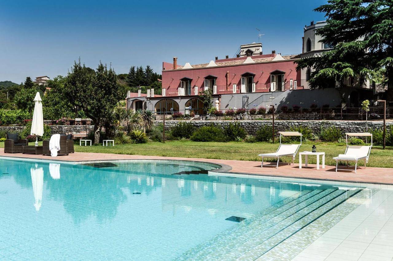 Villa Eremo Sant'Emilia in Trecastagni, Etna