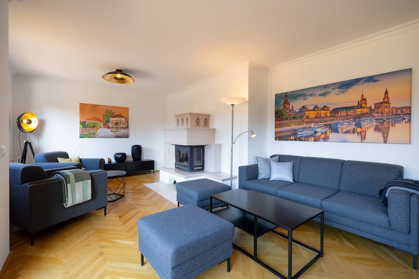 Haus Altburgstädtel- großes Fereienhaus, citynahe Idylle für 8 Personen In Dresden im Grünen in Briesnitz, Dresden