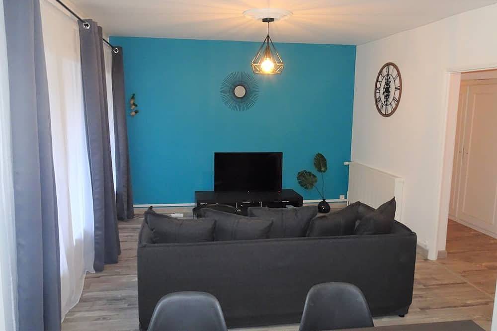 Appartement entier, Appartement T3/T4 proche des berges du Cher in Montluçon, Région de Montluçon