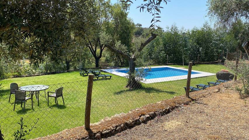 Granja para 13 personas en Extremadura - 2