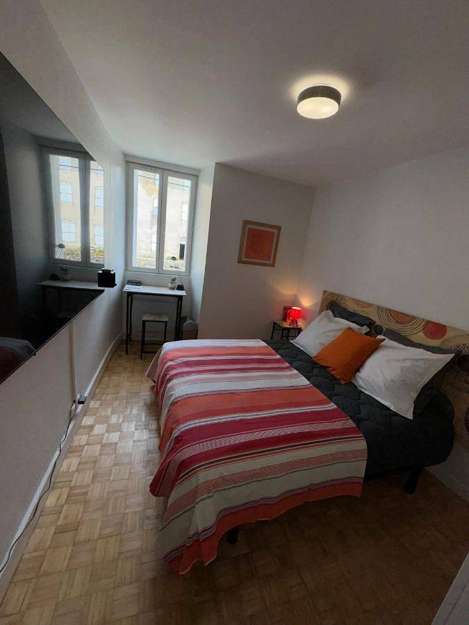 Gîte pour 6 personnes, avec vue, animaux acceptés à Marvejols - 2