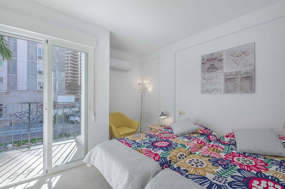 Modernes Stadthaus in Levante Beach (Wifi, Tv, Klimaanlage, Pools) in Benidorm, Costa Blanca