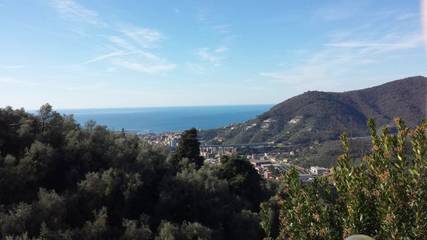 Gîte pour 2 personnes, avec terrasse et vue à Leivi