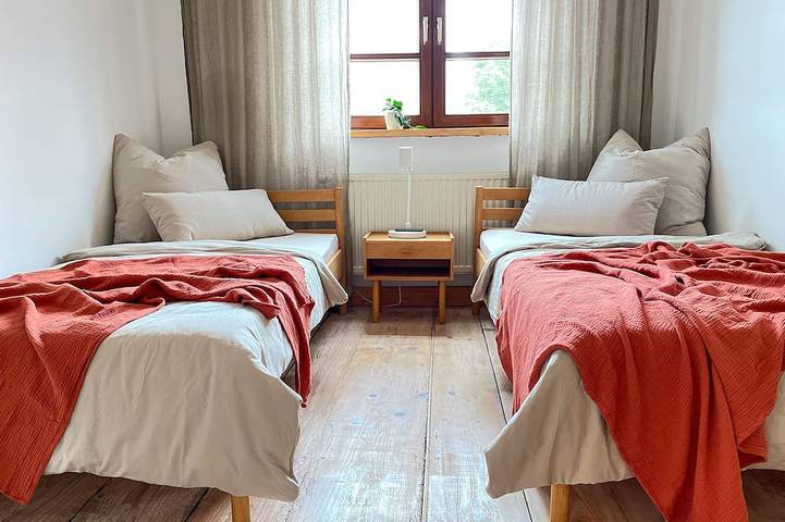 Ganze Wohnung, Ferienwohnung Ava- Heiligkreuztal für 2-6 Personen in Altheim, Landkreis Biberach