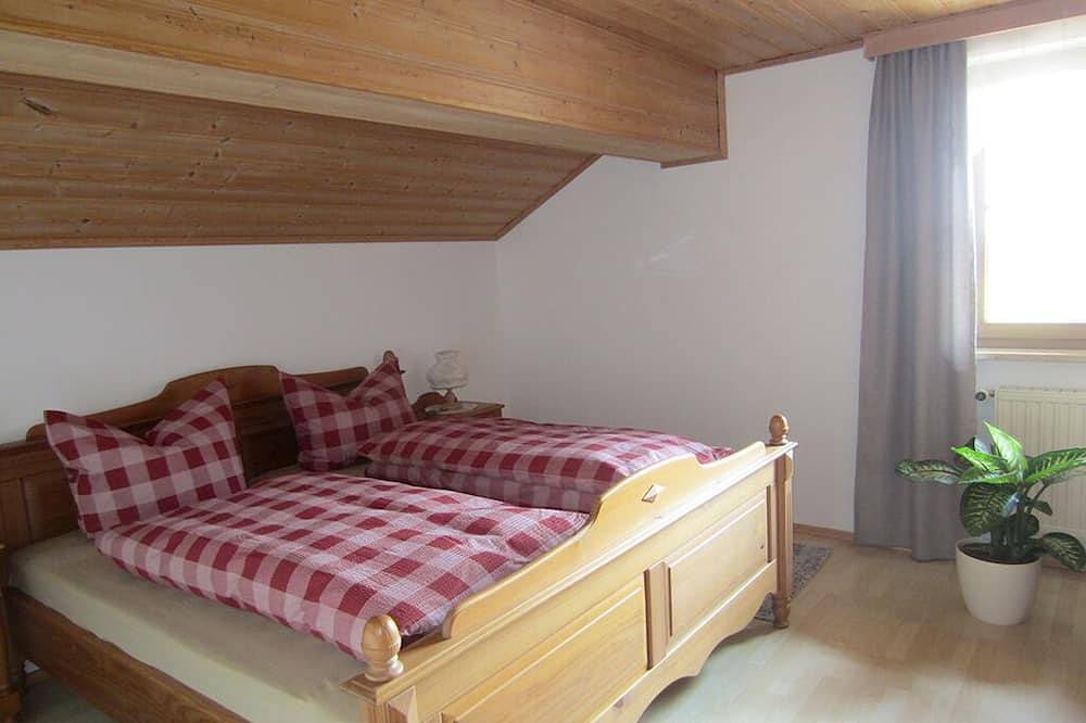 Ganze Wohnung, Gemütliche, helle Wohnung in nächster Näche zu den Thermalbädern und Golfanlagen in Bayerbach, Bayerische Golf und Thermenland