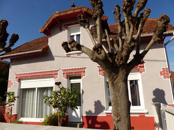 Gîte pour 6 personnes, avec terrasse et jardin