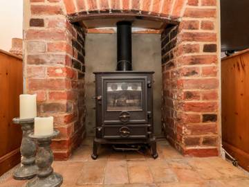 Glamping for 4 People in Waveney District, Suffolk, Photo 3