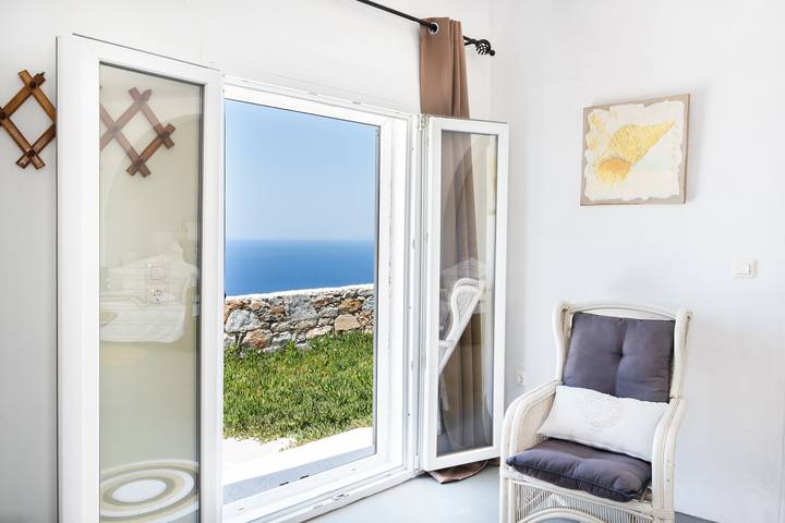 Apartamento entero, Apartamento 'Antiparos' con vistas al mar, admite mascotas in Síkinos