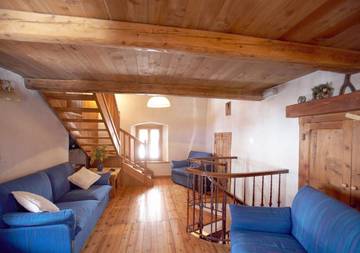 Gîte pour 6 personnes, avec balcon et vue, adapté aux familles à Rhêmes-Notre-Dame