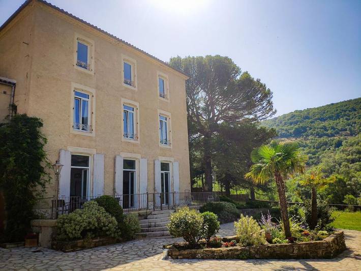 Maison de vacances pour 13 personnes, avec Terrasse et Jardin ainsi que Piscine et Vue