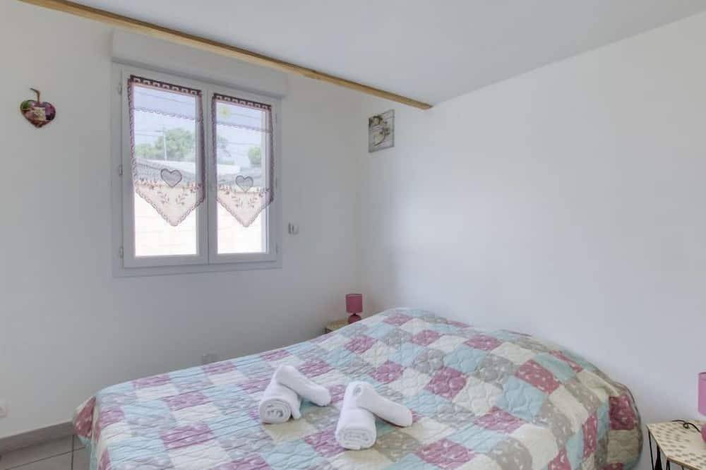 Entire apartment, La Mirapelle 2 by Interhome in Le Beausset, Toulon region