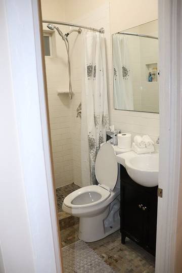 Vacation Apartment for 3 Guests in Oak Park, Lake Michigan, Picture 2