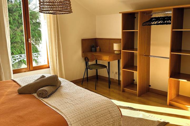 A charming and authentic townhouse located in a former farmhouse! in Auvers-sur-Oise, Regionaler Naturpark Vexin Français