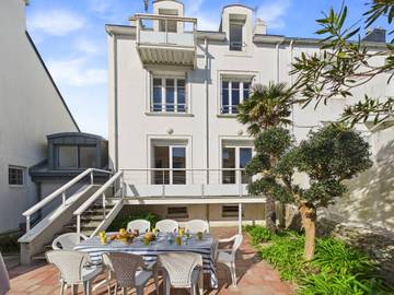 Gîte pour 8 personnes, avec terrasse à Île-Tudy