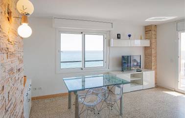 Beach House for 6 People in Malgrat de Mar, Maresme, Photo 2