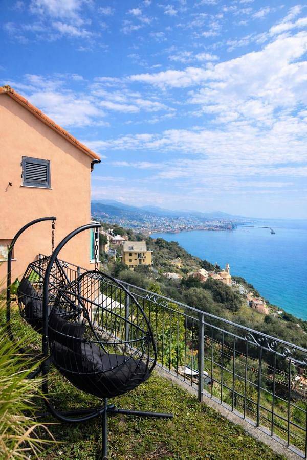 Marilú vista mare con giardino in Ponente (Genova), Genua