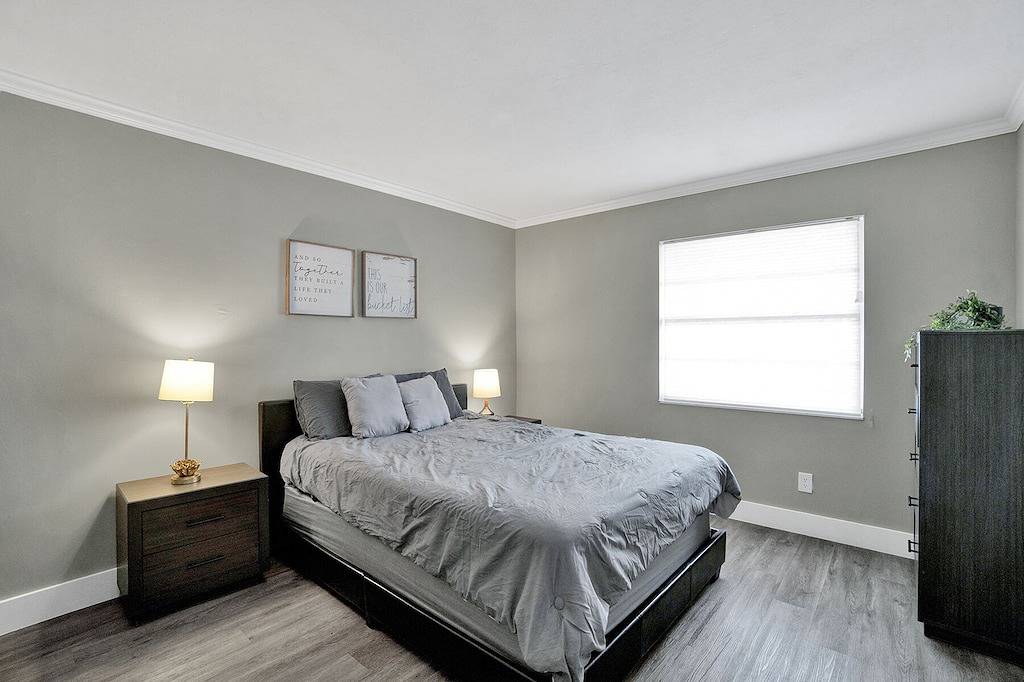 Ganze Wohnung, Wow, Waterfront 1. Stock Wohnung & Bootsanlegestelle @ Heart of Palm Beach in Lantana, Palm Beach County