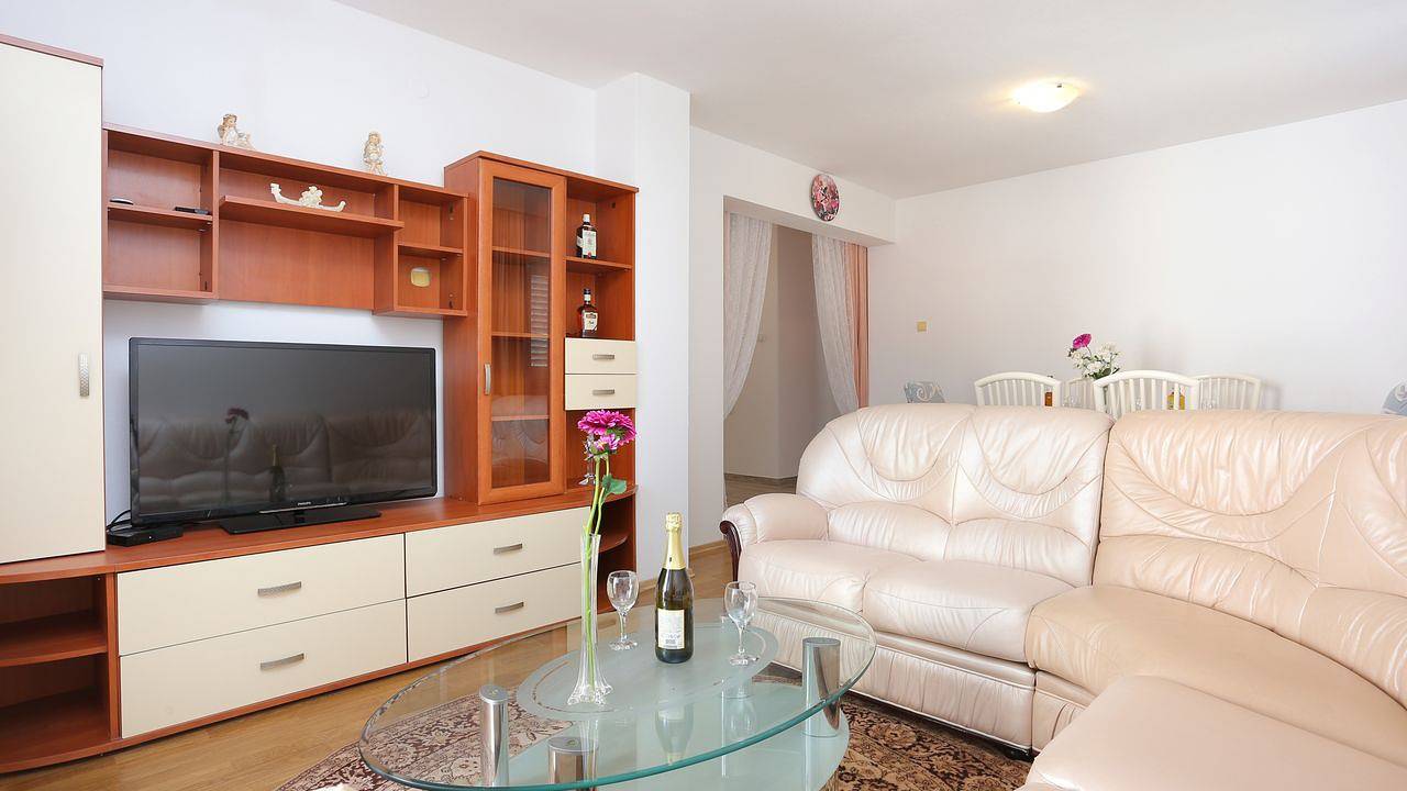 Hel ferieleilighet, Ferienwohnung für 7 Personen (92 m²) in Split in Split, Split-Dalmatia