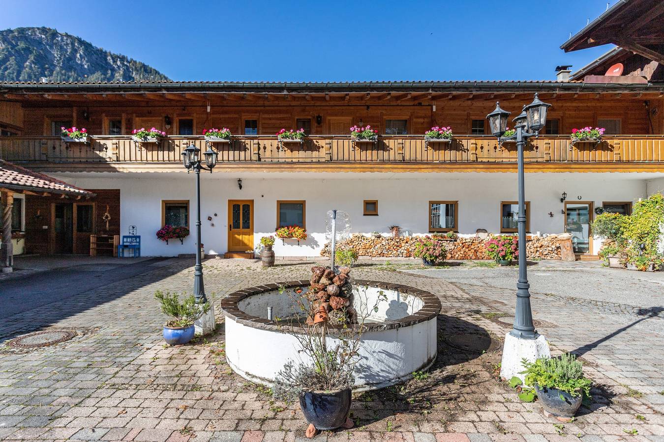 Ganze Wohnung, Ferienwohnung "5 Apartment mit Gartenblick" mit Bergblick, Privatem Balkon und Wlan in Schönau am Königssee, Berchtesgadener Alpen