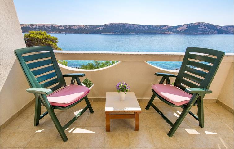 Gîte pour 4 personnes, avec terrasse à Novalja - 4