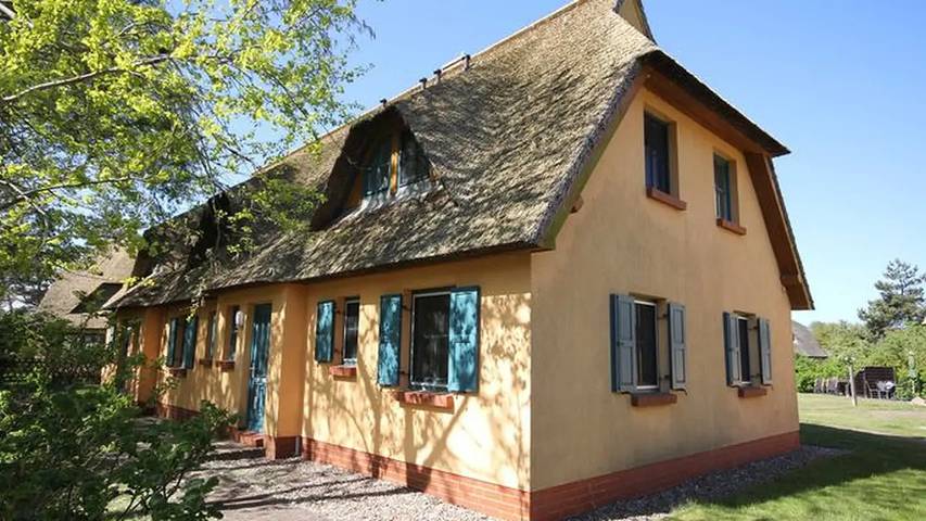 Ferienwohnung für 2 Personen, mit Terrasse und Garten in Wustrow - 3