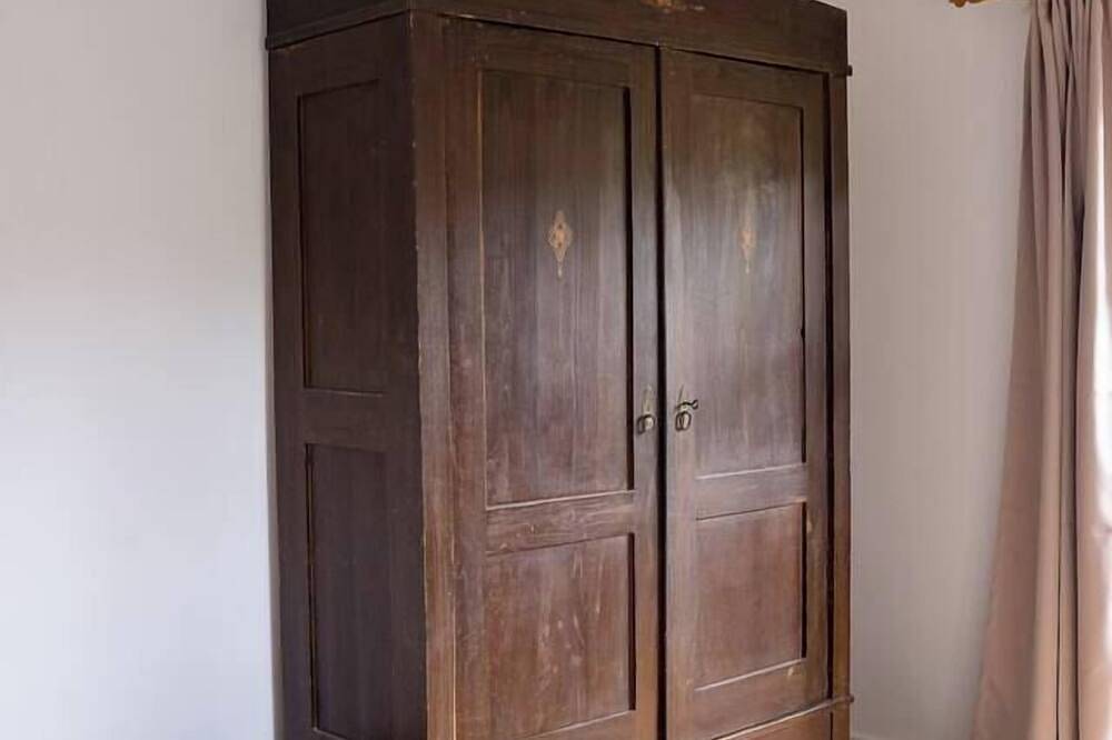 Entire apartment, Bright apartment with unique Tegernsee view in Bad Wiessee, Bavarian Alps